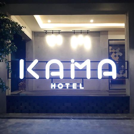 Kama Hotel Medan Luaran gambar