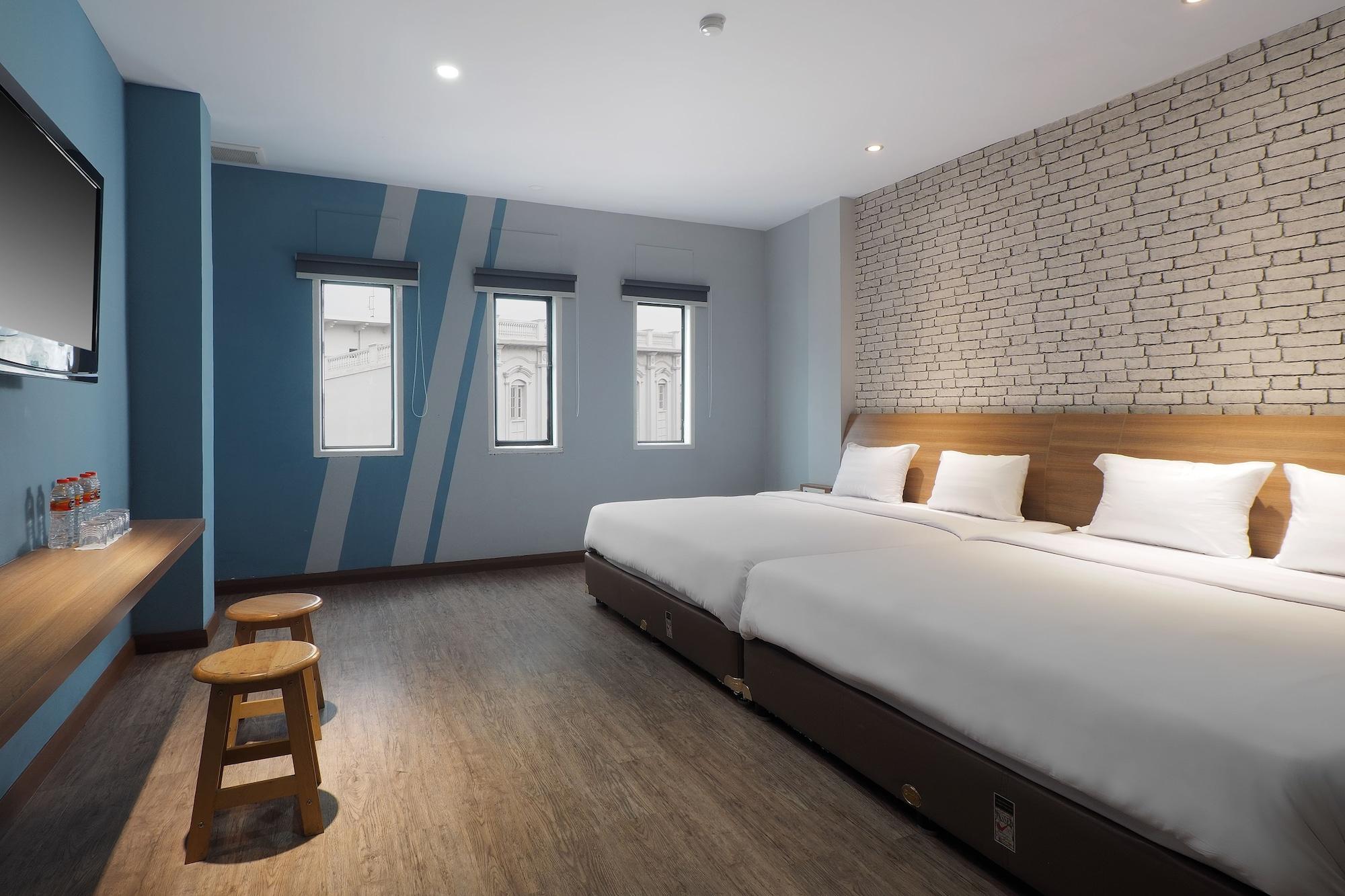 Kama Hotel Medan Luaran gambar