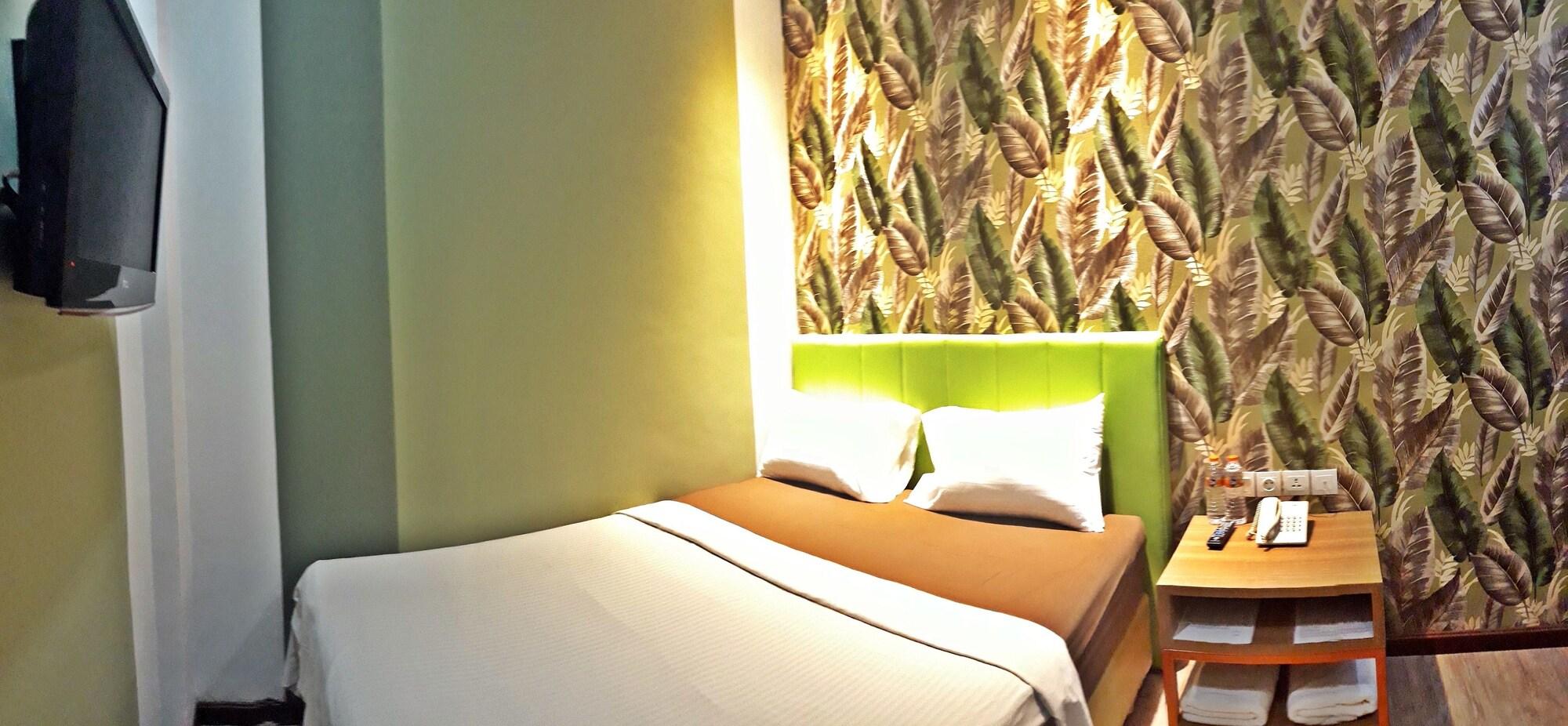 Kama Hotel Medan Luaran gambar