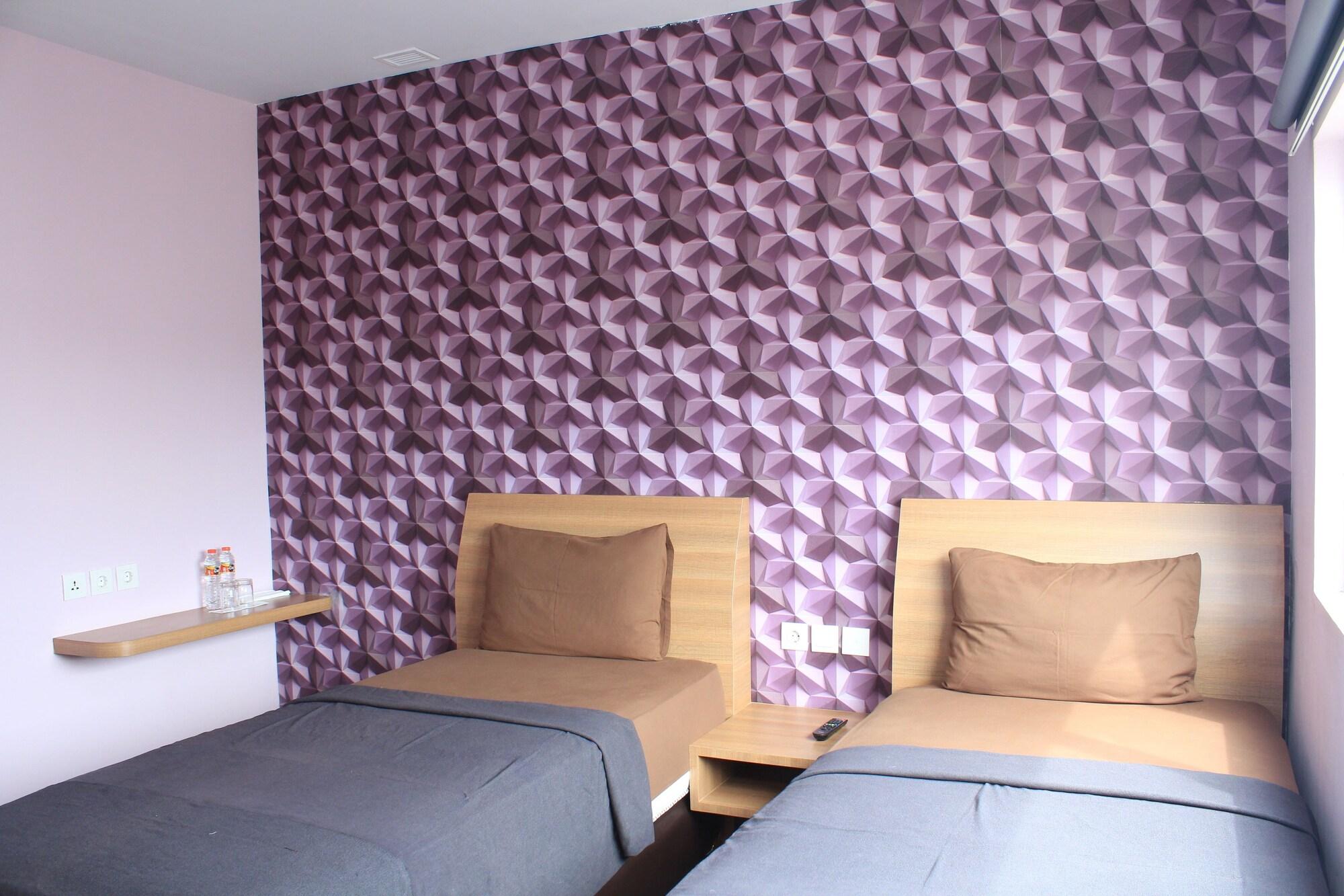 Kama Hotel Medan Luaran gambar