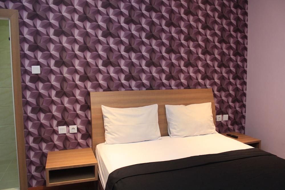 Kama Hotel Medan Luaran gambar