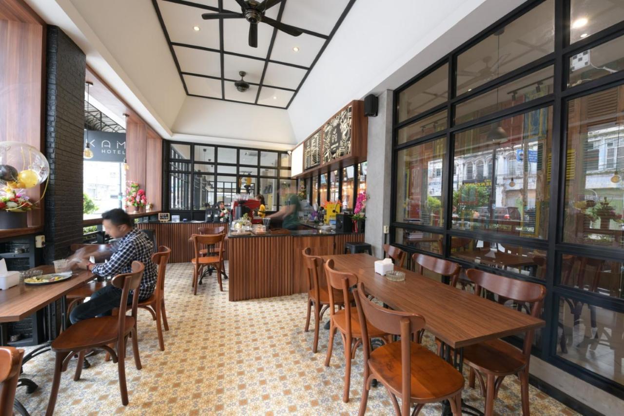 Kama Hotel Medan Luaran gambar