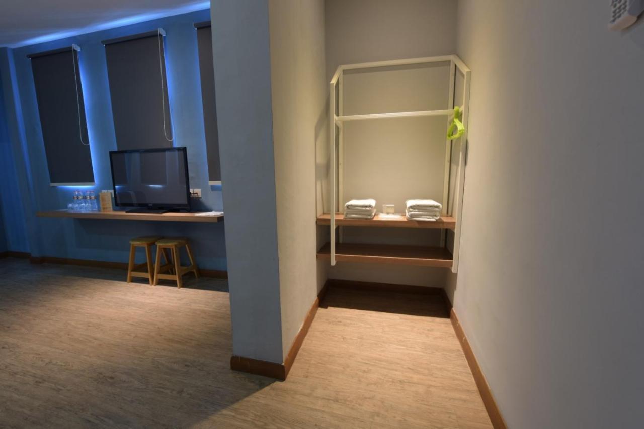 Kama Hotel Medan Luaran gambar
