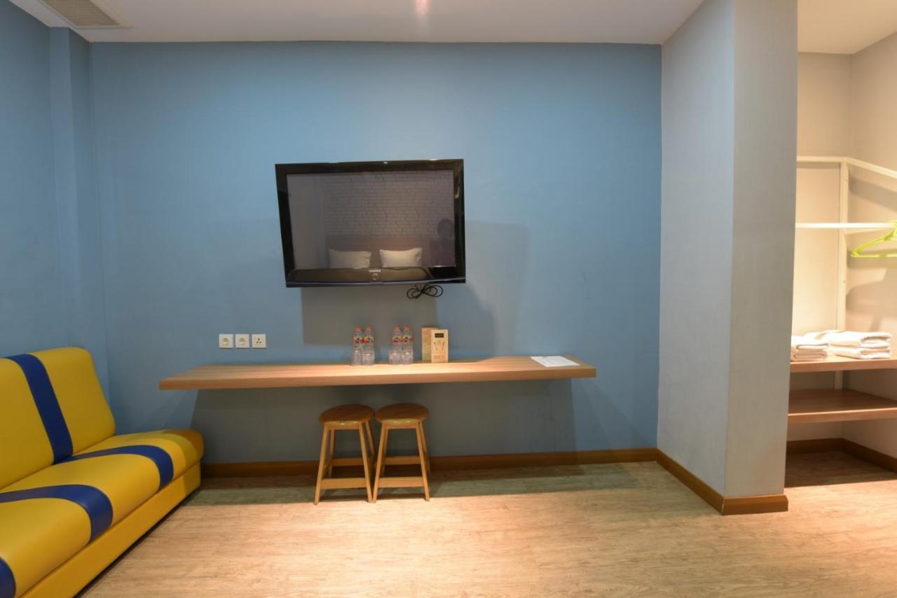 Kama Hotel Medan Luaran gambar